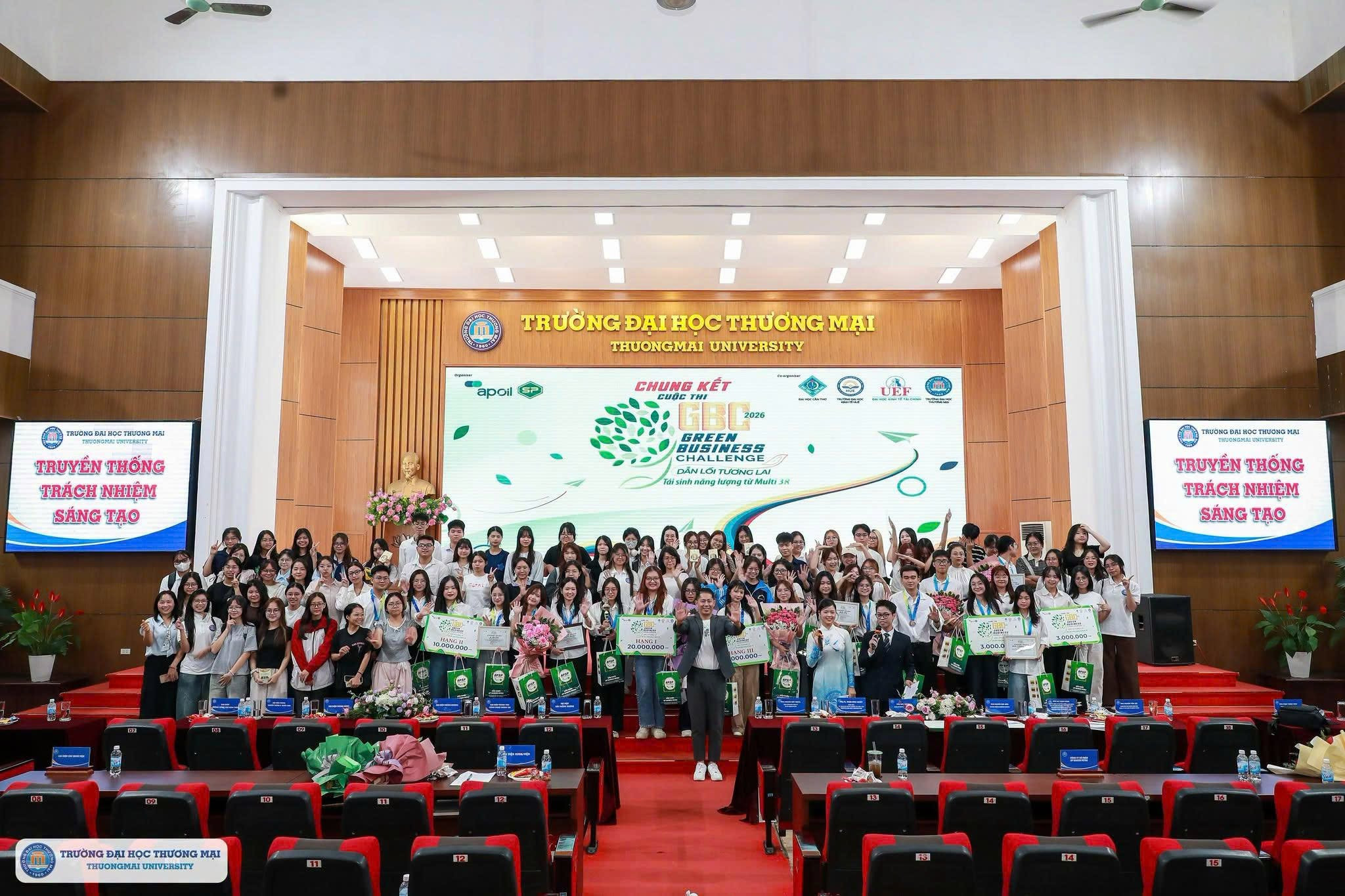RECAP CHUNG KẾT CEO XANH 2026 | NHỮNG DẤU ẤN TỰ HÀO CỦA KHOA CÔNG NGHỆ SỐ ỨNG DỤNG